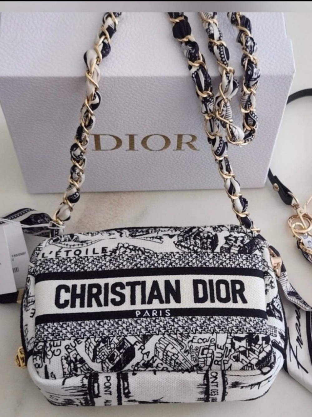 Novelty cosmetic crossbody bag